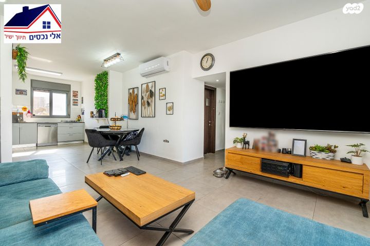 דירה, סביון 25, הפרחים, חריש