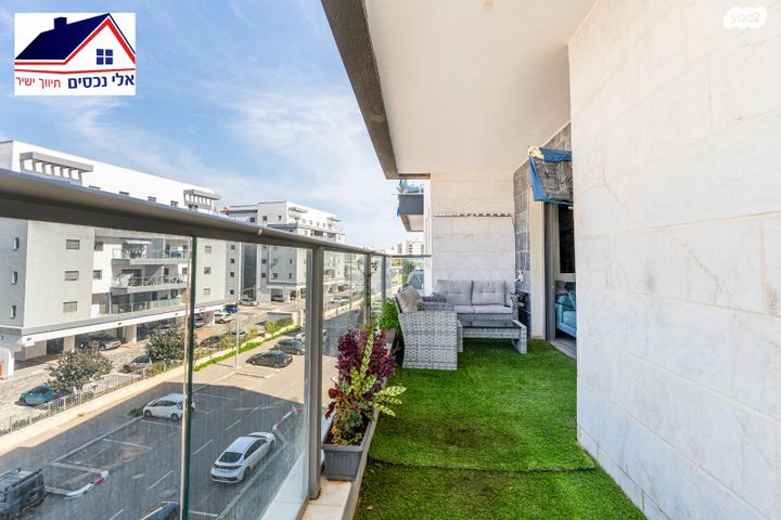 דירה, סביון 25, הפרחים, חריש