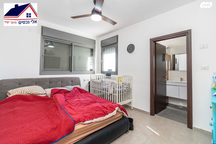 דירה, סביון 25, הפרחים, חריש