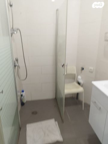 דירה, בר כוכבא, רחובות