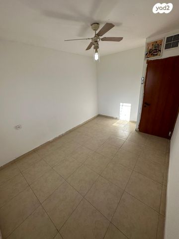 דירה, משעול מנשה 3, בני ישראל, קרית גת