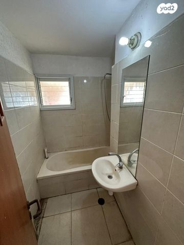 דירה, משעול מנשה 3, בני ישראל, קרית גת