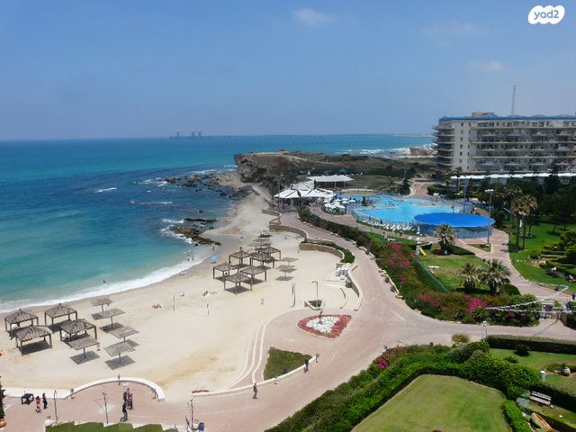 דירה, שדרות מנחם בגין 2, חדרה