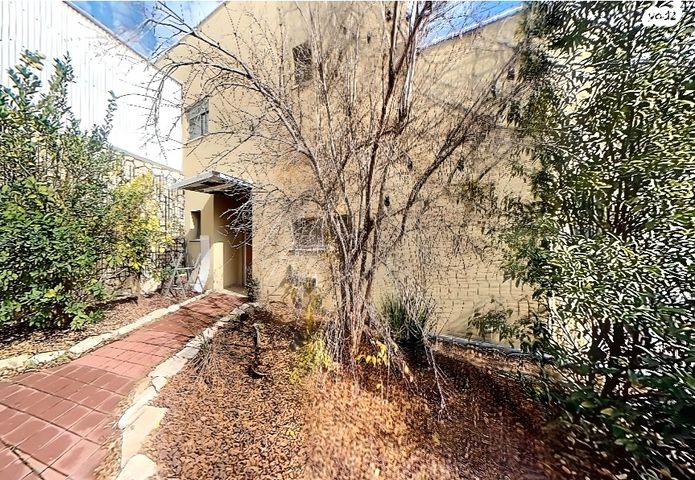 דו משפחתי, ברקת, נעלה