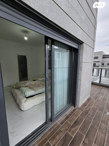 גג/ פנטהאוז, תבור 6, בית בפארק ,פרדס בחסכון, אור יהודה