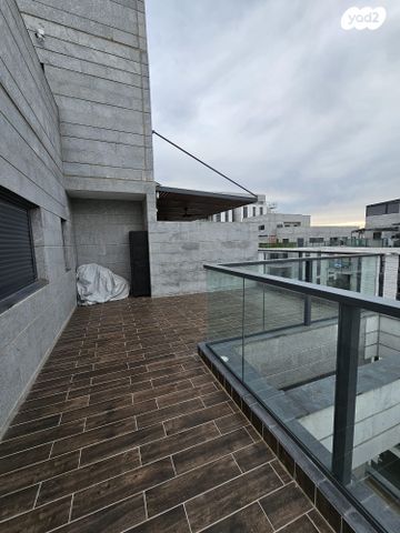 גג/ פנטהאוז, תבור 6, בית בפארק ,פרדס בחסכון, אור יהודה