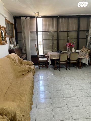 דירה, ז'בוטינסקי, עצמאות יוספטל, בת ים