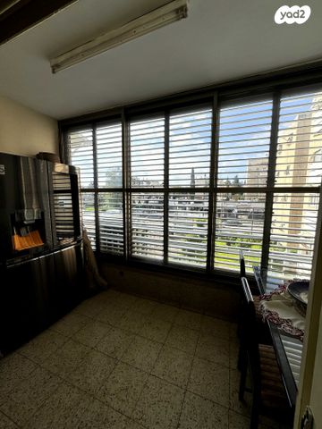 דירה, שדרות דוד המלך 14, שרת, לוד