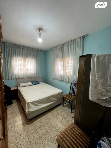 דירה, שדרות דוד המלך 14, שרת, לוד