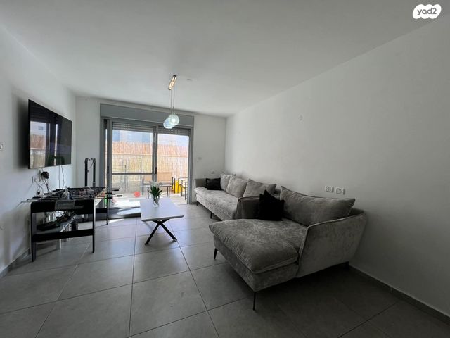 דירה, משה קהירי, באר שבע