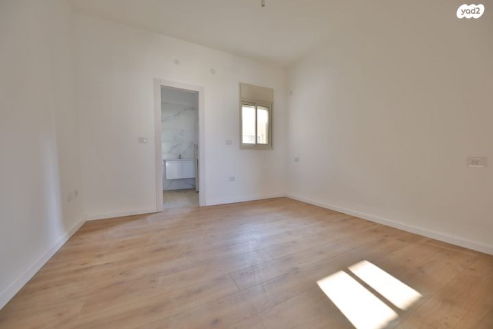 דירה, קרית ים