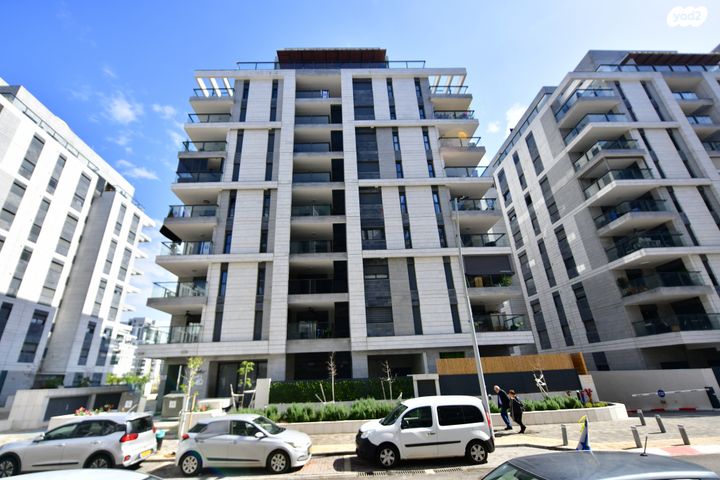 גג/ פנטהאוז, תבור 6, בית בפארק ,פרדס בחסכון, אור יהודה