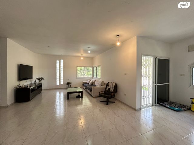 בית פרטי/ קוטג', עומר