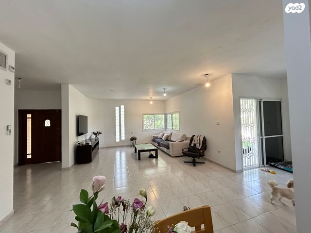 בית פרטי/ קוטג', עומר