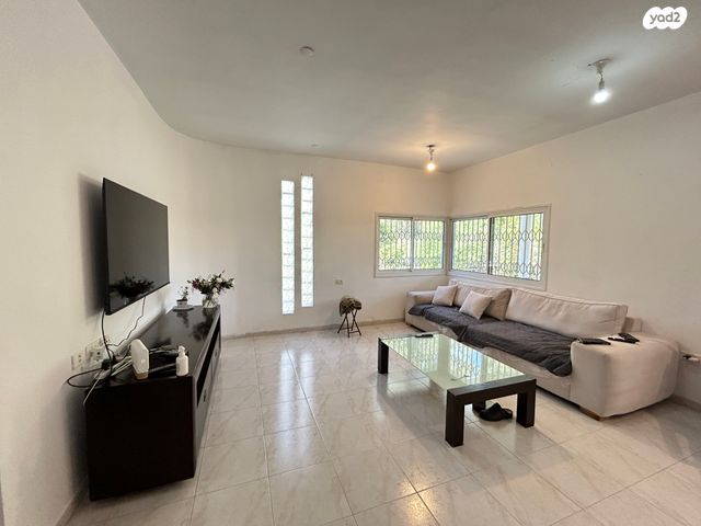 בית פרטי/ קוטג', עומר