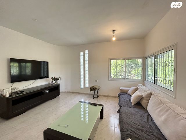 בית פרטי/ קוטג', עומר