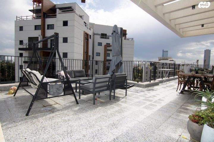 גג/ פנטהאוז