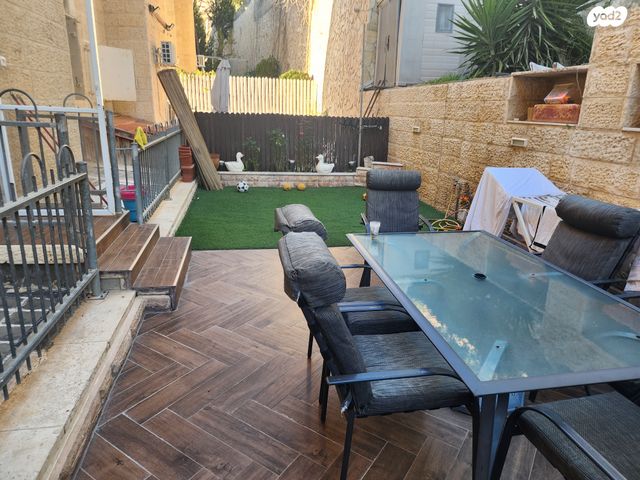 דירת גן, רפאל דה לה פרגולה, ירושלים