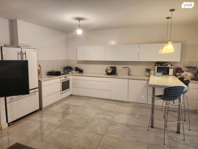 דירת גן, רפאל דה לה פרגולה, ירושלים