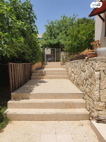 בית פרטי/ קוטג', נעלה