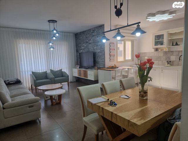 דירה, מגדל העמק