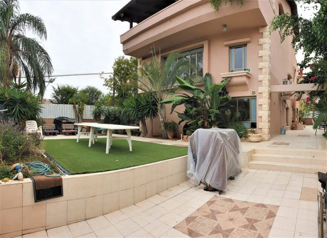 בית פרטי/ קוטג', הכוכב, קרית גנים, רעננה