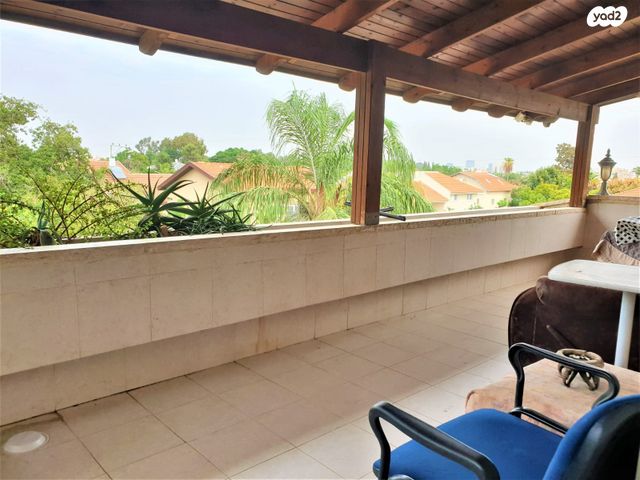 בית פרטי/ קוטג', הכוכב, קרית גנים, רעננה