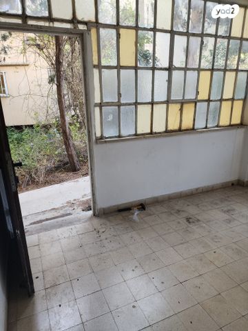 בניין משרדים