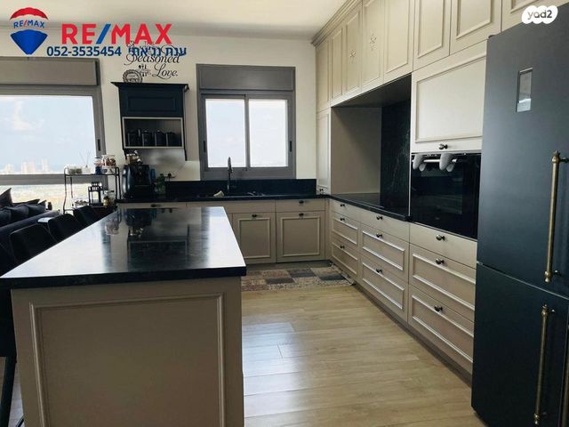 גג/ פנטהאוז, עכו