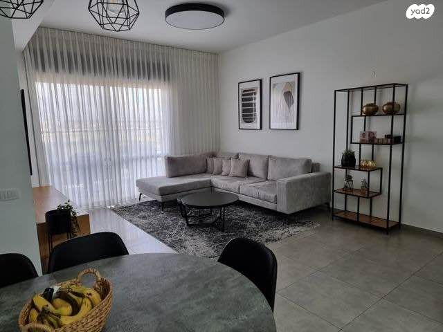 שקמים ואגמים