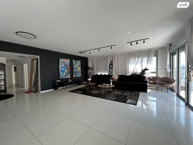 גג/ פנטהאוז, פרופ' יובל נאמן, תכנית ל', למד, תל אביב יפו