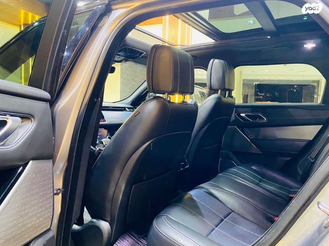 לנד רובר ריינג' רובר ולאר