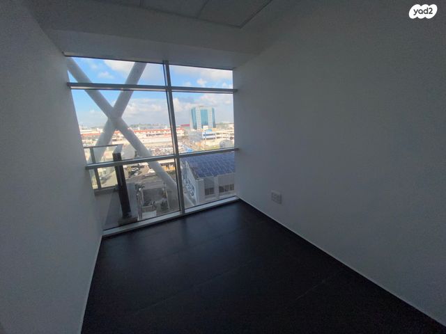 משרדים, ילדי טהרן 8, מב"ת מערב, אזור תעשייה חדש, ראשון לציון