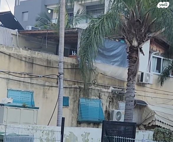 גג/ פנטהאוז, האם 10, נווה יהושע, ערמונים, רמת גן