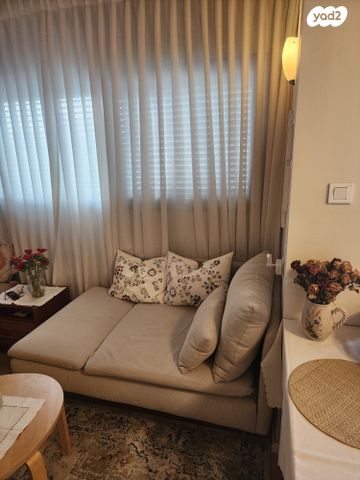 דירה, רחבעם המלך, רובע י"ג, אשדוד