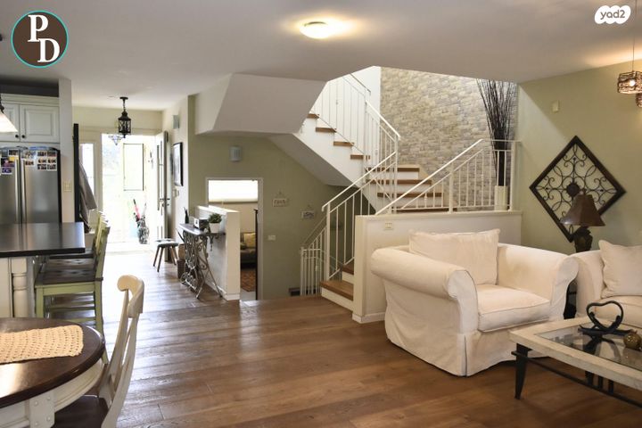 בית פרטי/ קוטג', המייסדים, פרדסיה