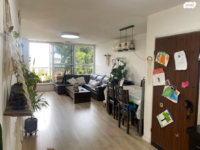 דירה, הרצליה