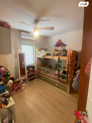 דירה, הרצליה