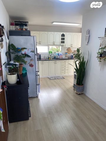 דירה, הרצליה