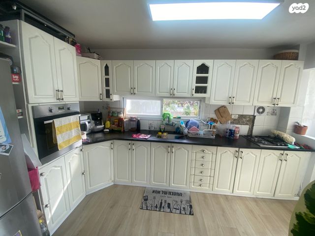 דירה, הרצליה