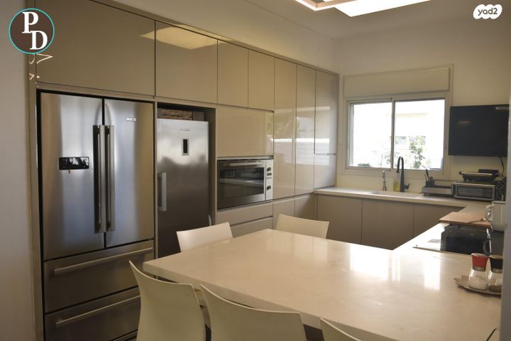 בית פרטי/ קוטג', פרדסיה