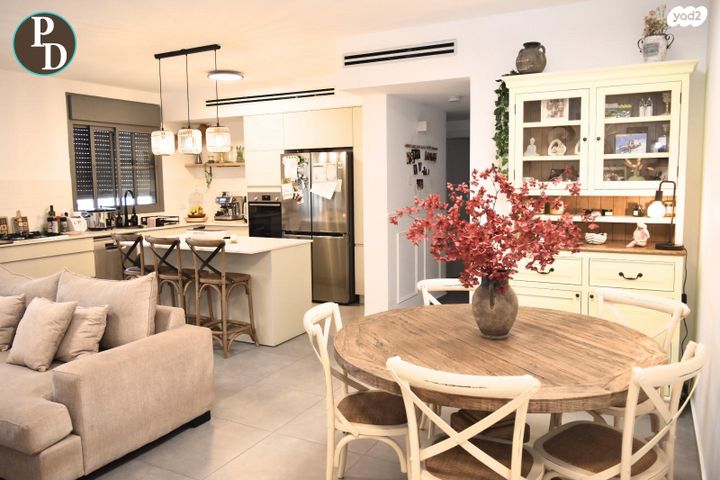 דירה, כפר יונה