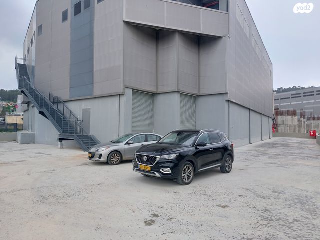 מבני תעשיה, המלאכה 1, מפעלי נחם הר טוב, מפעלי נחם הר טוב