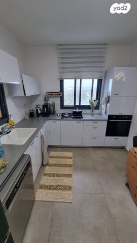 דירת גן, נעלה