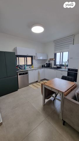 דירת גן, נעלה