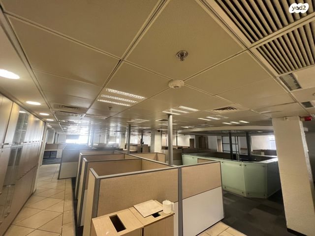 בניין משרדים, המצודה, אזור תעשיה, אזור