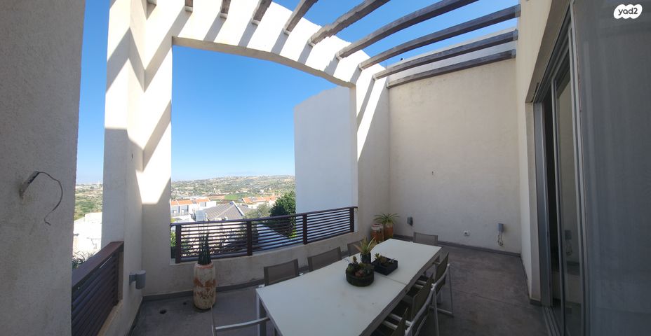 בית פרטי/ קוטג', אורנית