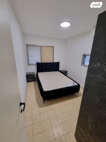 דירה, מבצע עובדה 12, באר שבע