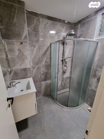 דירה, מבצע עובדה 12, באר שבע