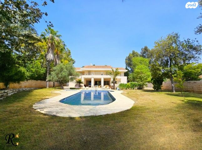 בית פרטי/ קוטג', סביון